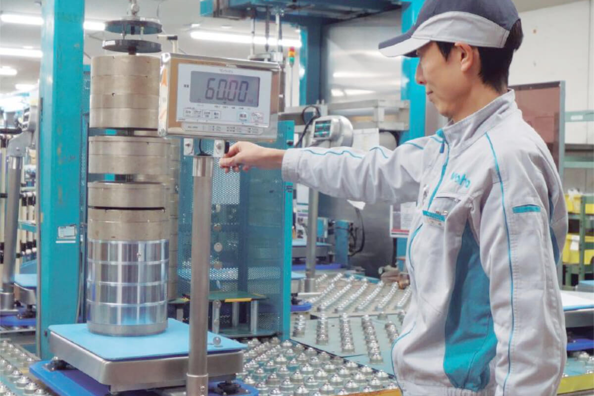 見えない場所で社会を支える力