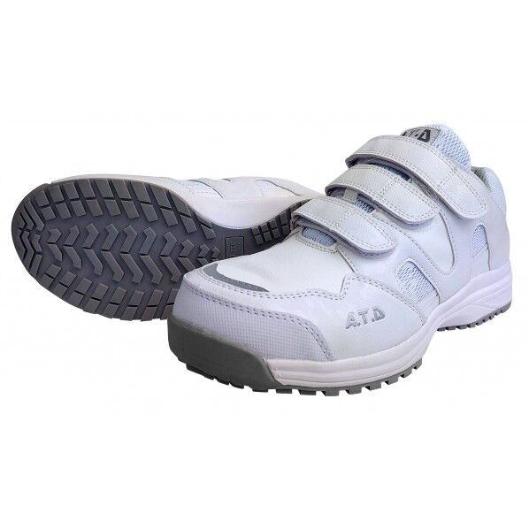 プロスニーカー MG5700