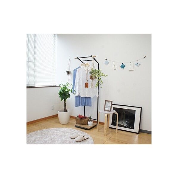 D型ハンガーラック