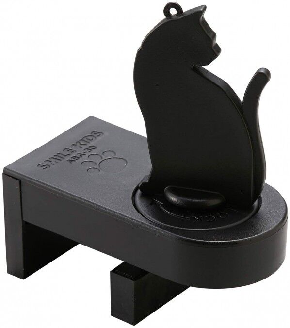 ねこの防犯窓ロック