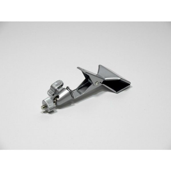 クリップブラケット