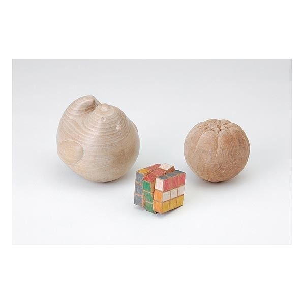 立体木彫キューブ(しな)50mm角
