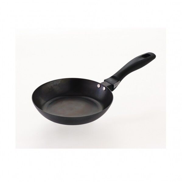 使いやすい鉄フライパン 20cm 1個