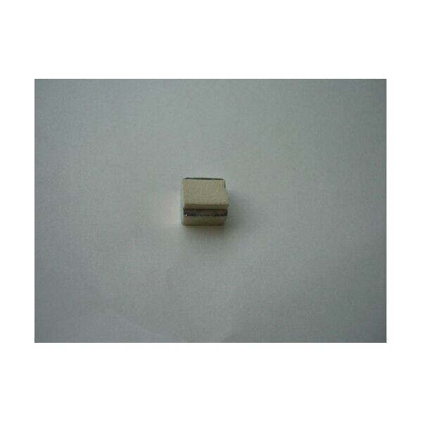 四角ナットすべり止め付(M8)