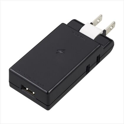 雷ガード付極小タップ2AC+1USB2.4A ブラック H6MK3001UBK 1