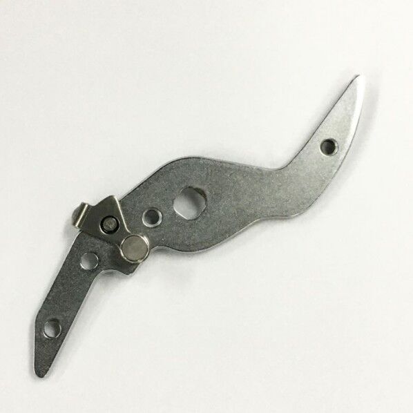 VA-8Z 下刃(受刃)一式 999VA04 1個