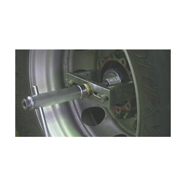 ホイールハブインサーター