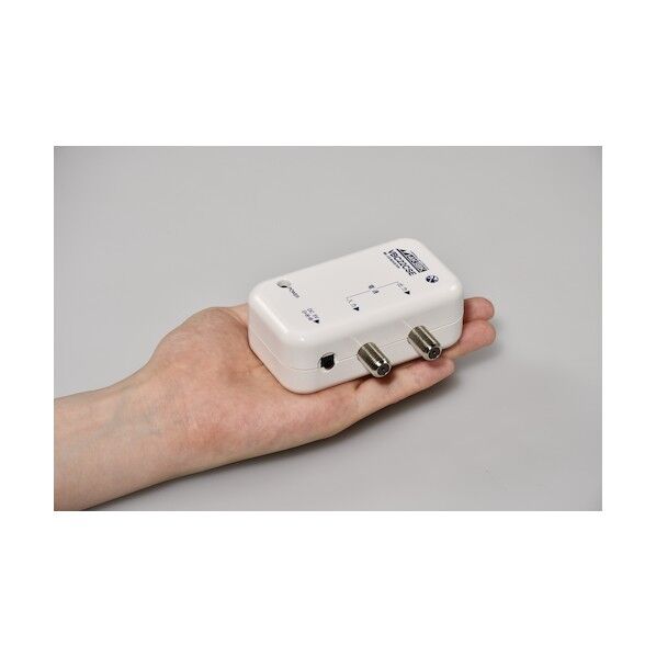 小型卓上型CS・BSブースター UHFパス 4K8K対応 屋内用 22dB