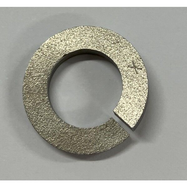 由良産商 X-750 SW 28-SW M3 1個...