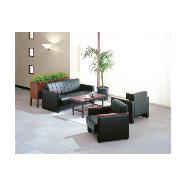 アームチェアー