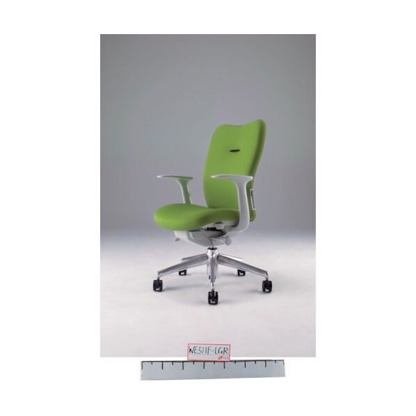 ミドルバックチェアー