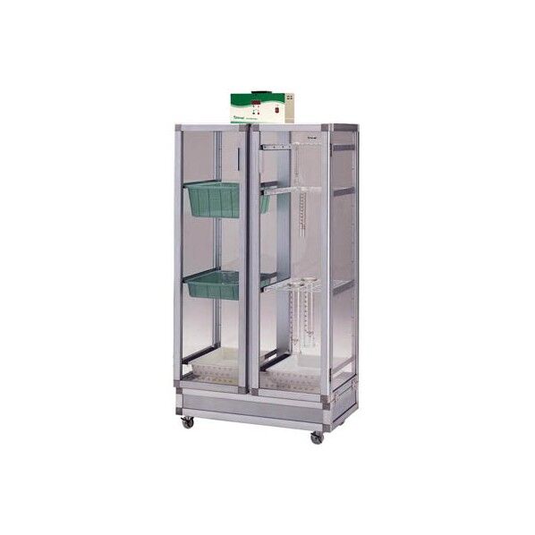 乾燥機付器具保管庫