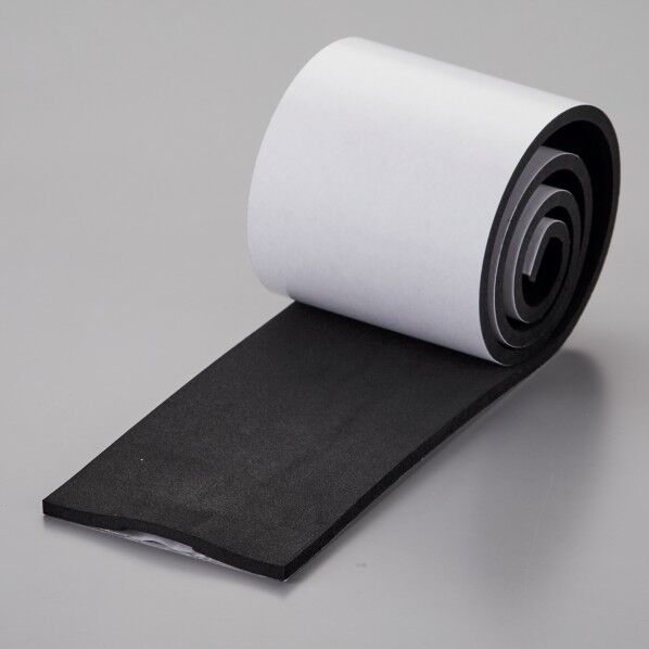 日本緑十字社 スポンジテープ1005 ゴムスポンジ(粘着テープ付き) 100×1000×5mm 黒 246180 1巻...