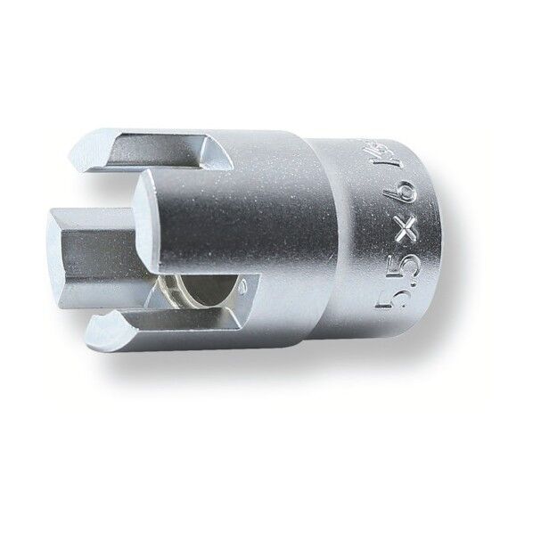 蝶ねじ用ソケット