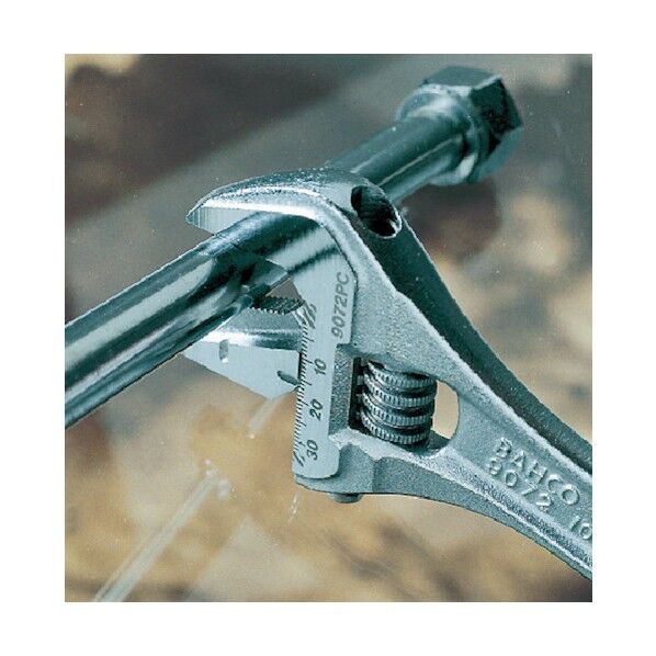 パイプレンチ兼用エルゴモンキーレンチ