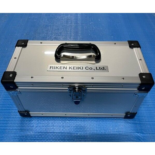 アルミトランクケース