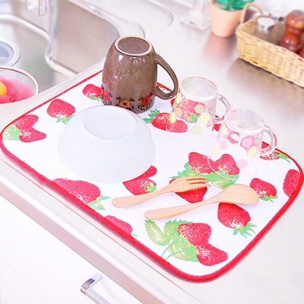 MF吸水水切りマット イチゴ　ＲＥＤ 30×40ｃｍ 123957 1枚