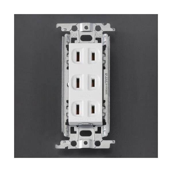 125V/15A 埋込コンセント(3口)