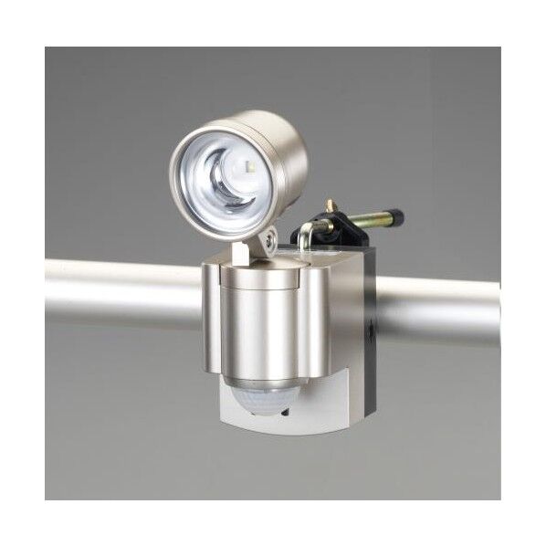 1灯LEDセンサーライト(単2×4本) EA864CB-26 1