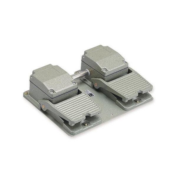 AC250V/10A[1c]2連フットスイッチ(産業用防雨型)