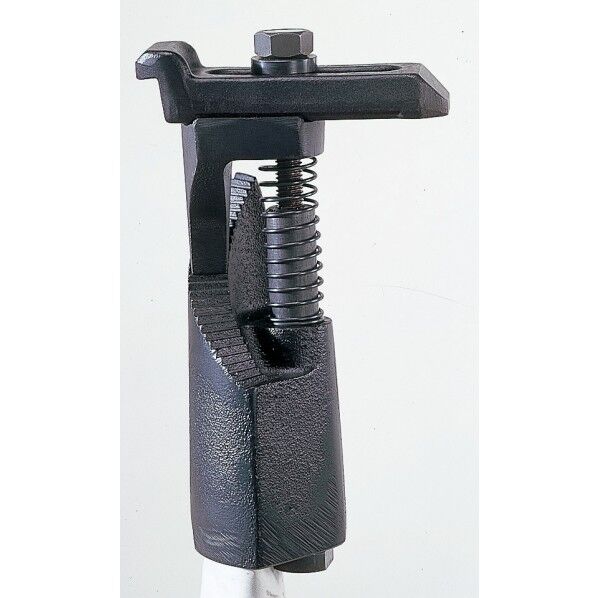 ヘリカルクランプ