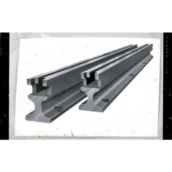 ナベヤ レール型定盤 DK1000 1点...