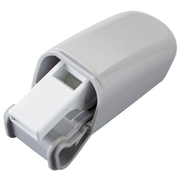 日本緑十字社 ヘルメット用ホイッスルホルダー(溝付き・溝なし兼用タイプ) STG-6701 37.5×91.5×47.5mm(ホイッスル部除く) グレー 241070 1個...