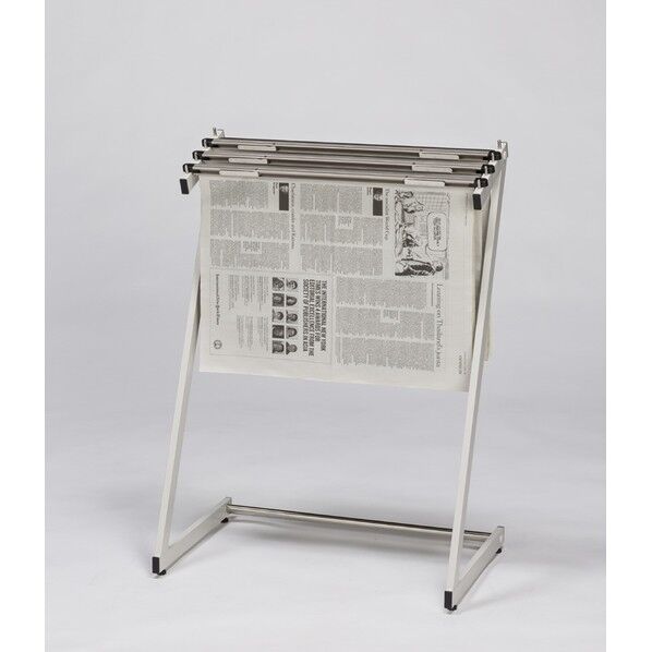 新聞架(スチール製)3段タイプ