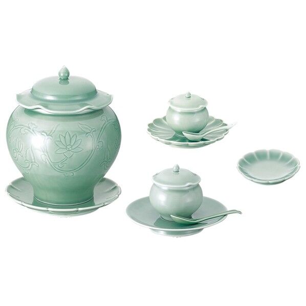 砧青磁仏跳壇 花割皿 小 直径×高さmm×(容量cc):φ110×H22 1点