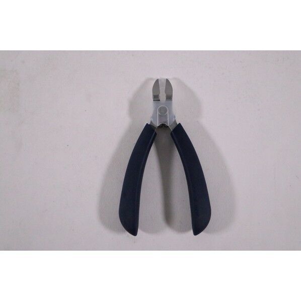 ニッパーつめ切り 130x75x13mm 紺 1点