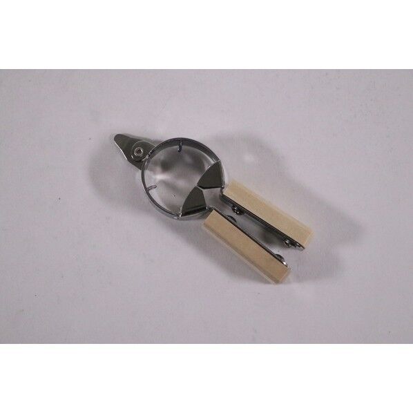 ペットボトルオープナー