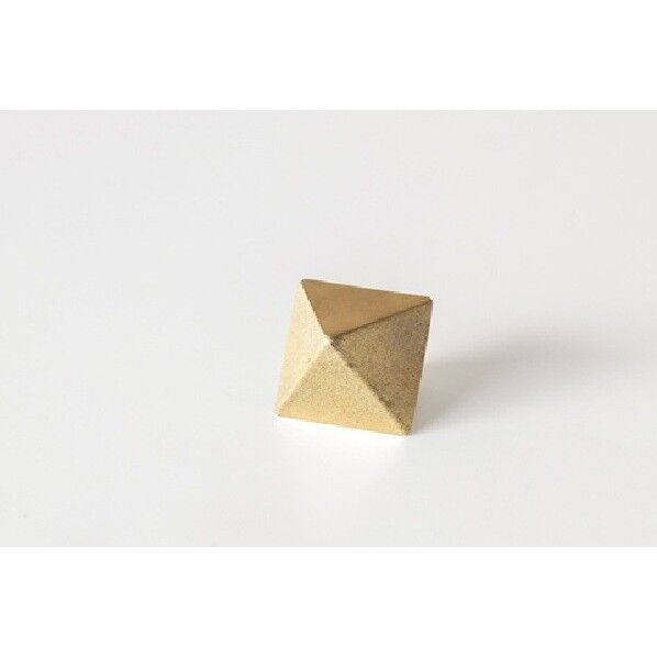 メタリスト ペーパーウエイト三角 38×46×35mm 鋳肌 FG-013 1個