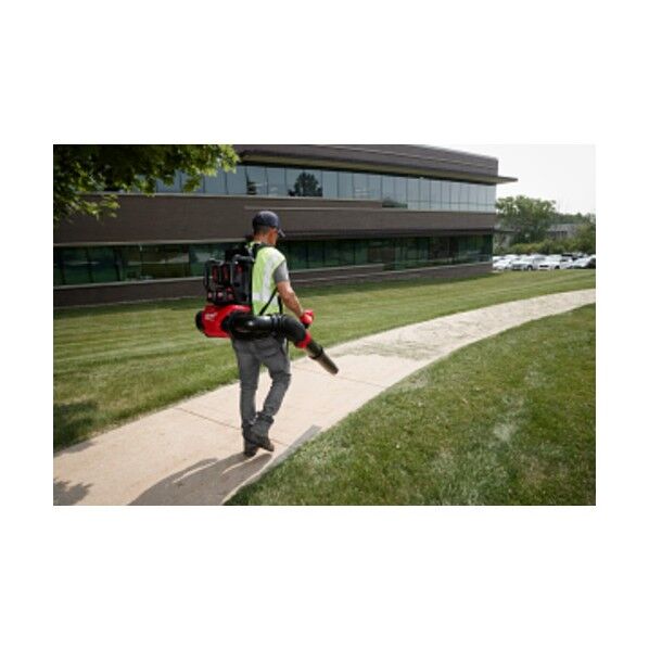 M18 FUEL ダブルバッテリーバックパックブロワー