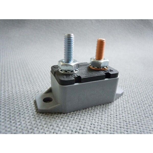 サーキットブレーカー 15A