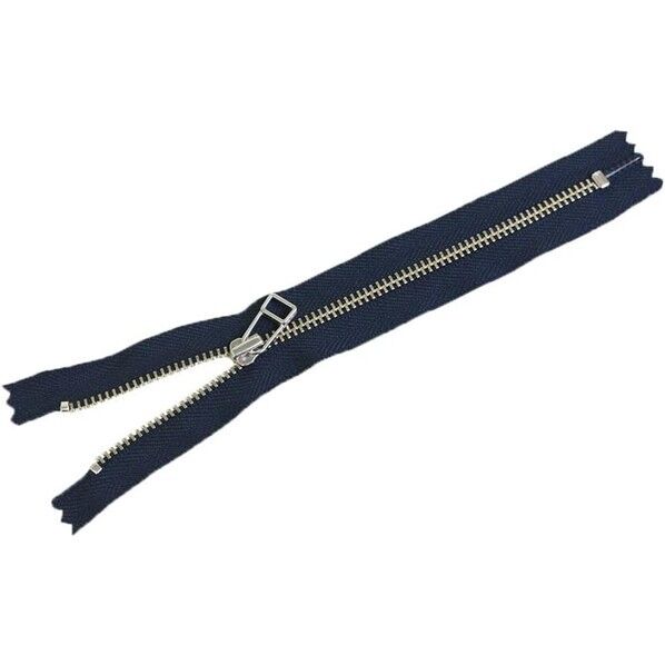 Y.K.K 金属ファスナー