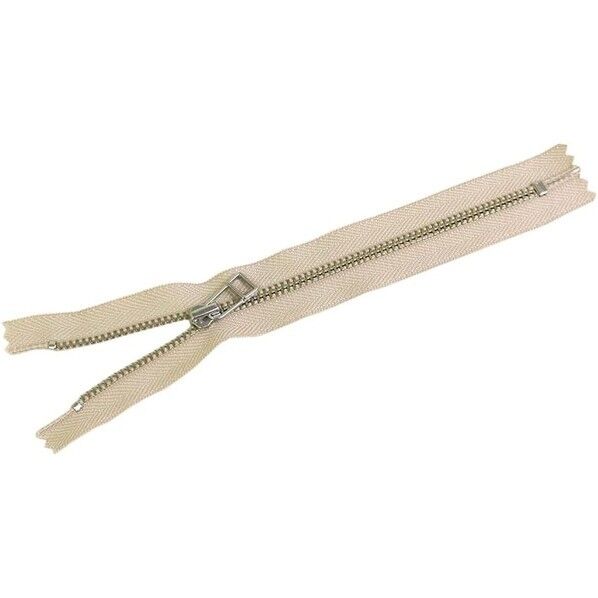 Y.K.K 金属ファスナー