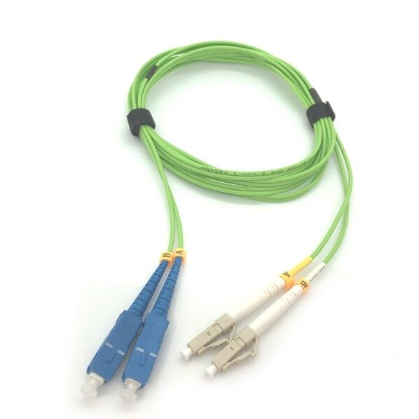 光昭 片端SC/片端LCコネクタ付光パッチコード 若草色 HKB-SCLC5-05L 5m