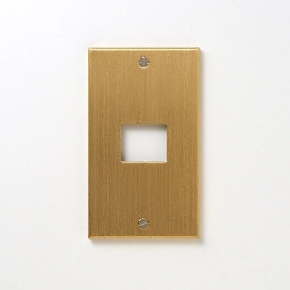 真鍮 コンセントプレート 1連1口用