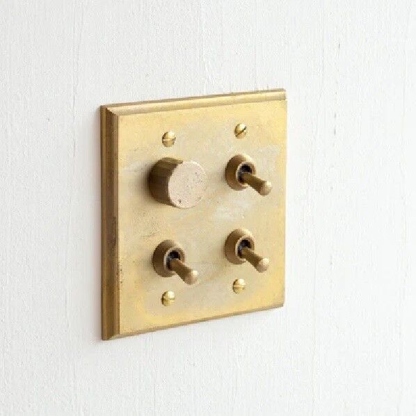 真鍮鋳造 スイッチプレート 4口 調光1か所 受注生産品