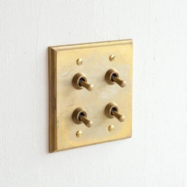 真鍮鋳造 スイッチプレート 4口 受注生産品