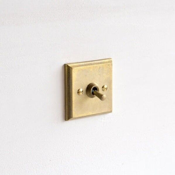 真鍮鋳造 スイッチプレート 四角 受注生産品