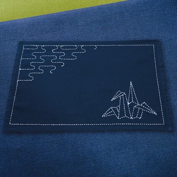 オリムパス製絲 刺し子キット ランチョンマット 紺 221