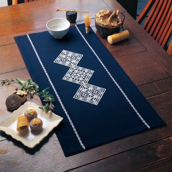 オリムパス製絲 テーブルセンター 1