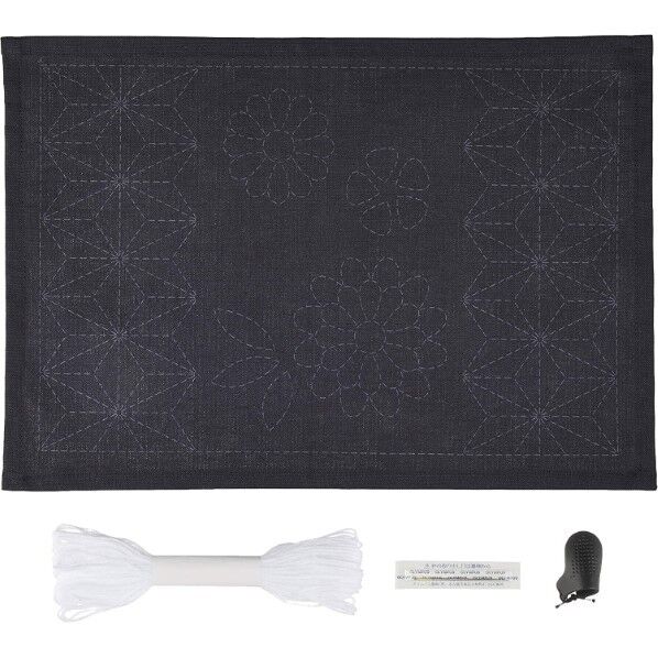 オリムパス製絲 刺し子キット ティーマット 古典菊と麻の葉 SK312