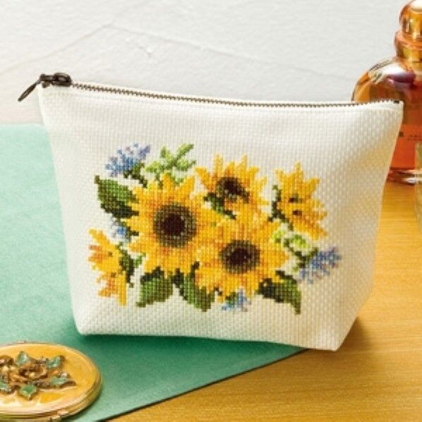 オリムパス製絲 ししゅうキット「花刺しゅうの優しい小物」 No.9020 ポーチ・ひまわり