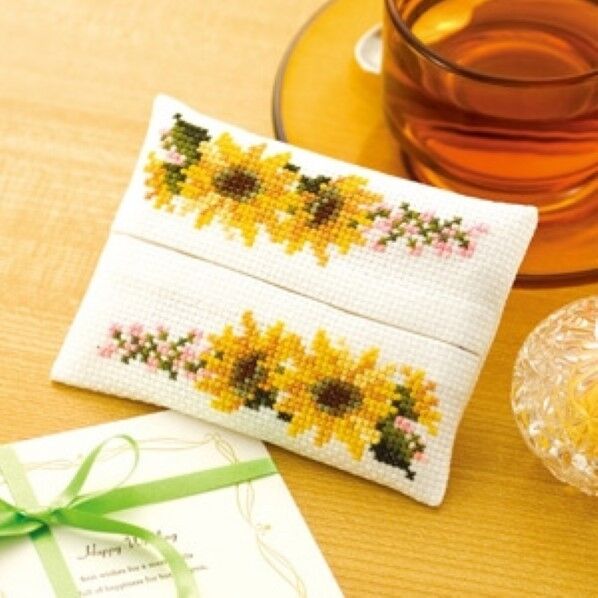オリムパス製絲 ししゅうキット「花刺しゅうの優しい小物」 No.9016 ティッシュケース・ひまわり