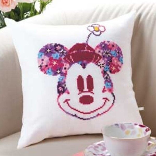 オリムパス製絲 6049 ししゅうキット ディズニー ミニクッション()