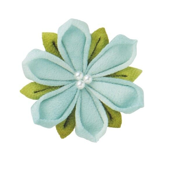 オリムパス製絲 はじめてのつまみ細工 キット クレマチスのブローチ H6×W6×D2cm