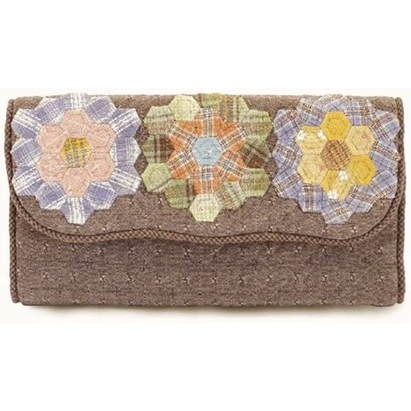 オリムパス製絲 パッチワークキット フラワーヘキサゴンのおさいふ PA-617