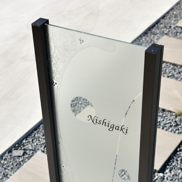 Farbe、AVANTI 自立フレーム